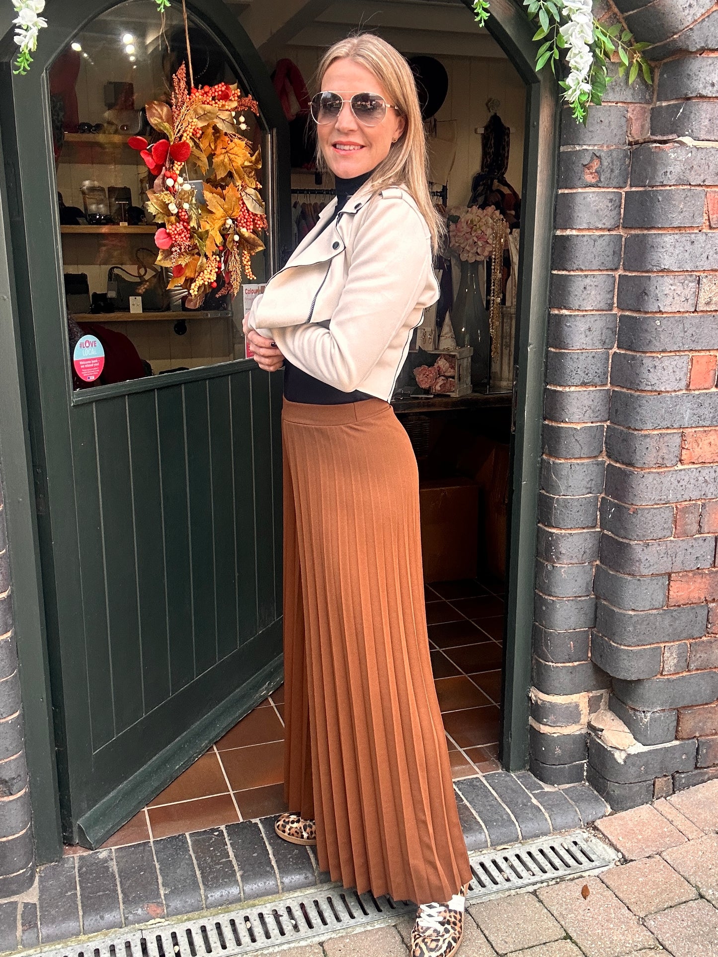 Brown Pleated Trousers