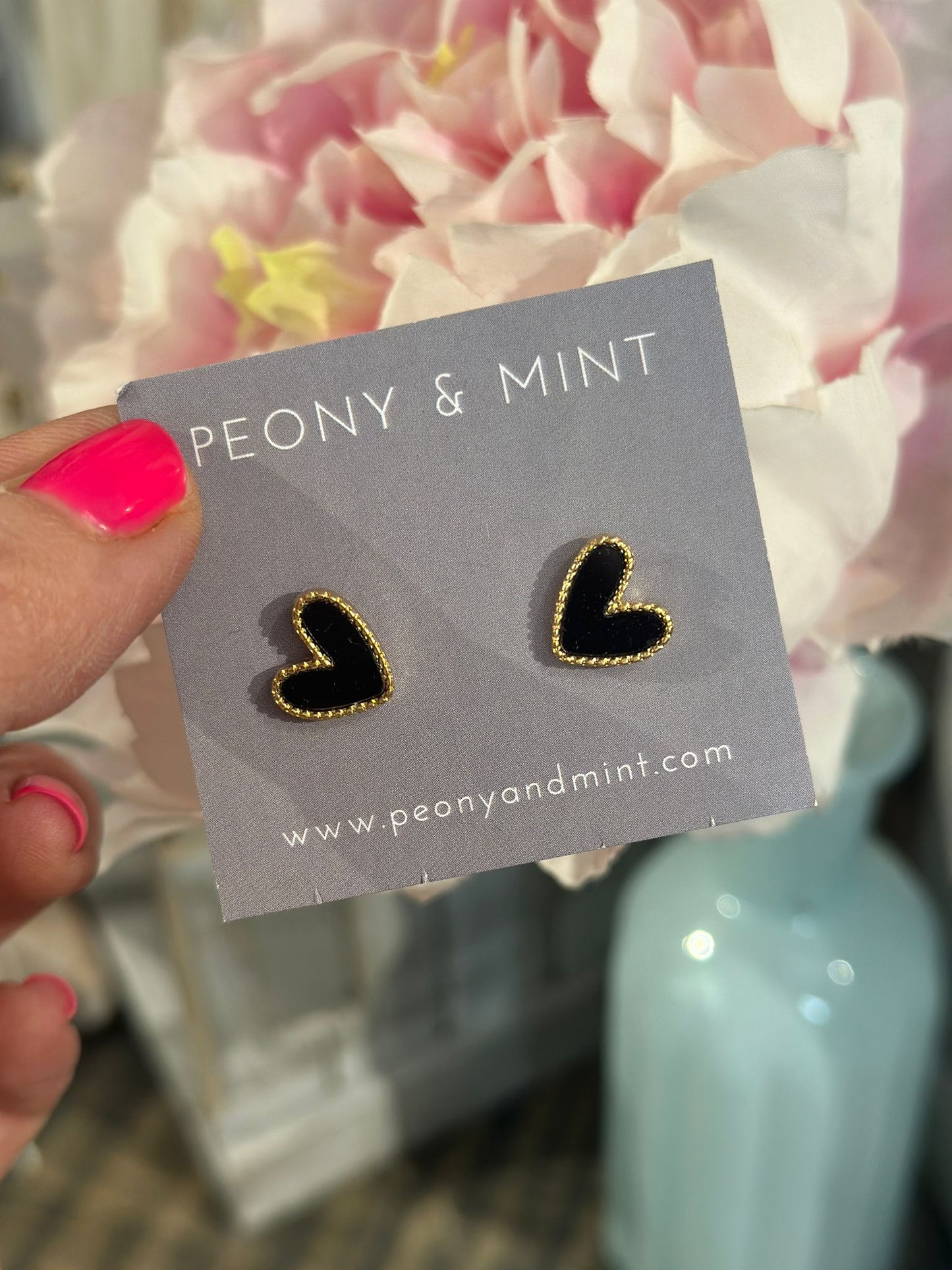 Solid Heart Earrings Black/Gold